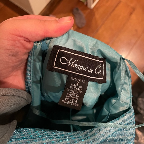 Blue prom dress. Morgan and Co. size 3 - Picture 3 of 3